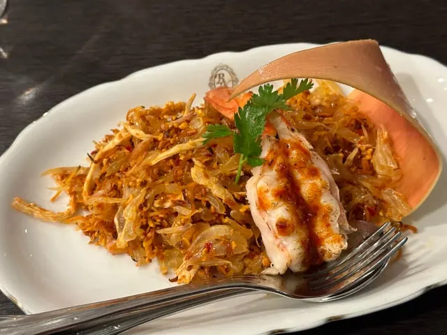 A Thai pomelo salad