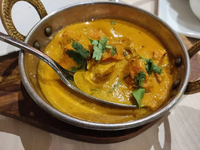 A bowl of chicken tikka masala