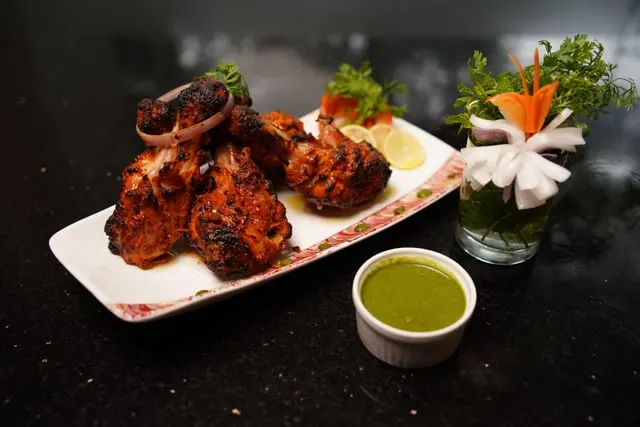 Tandoori chicken with mint chutney