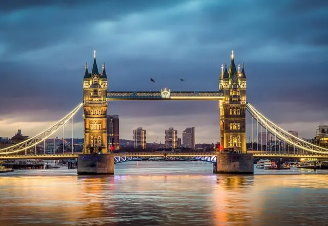 Image licensed from Shutterstock