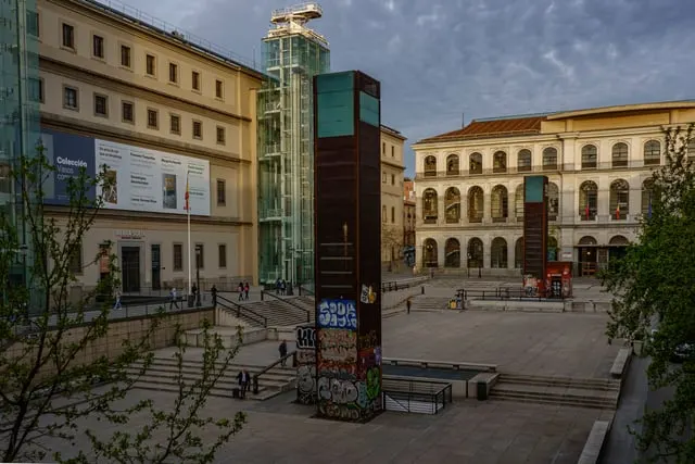 Reina Sofía's glass lift towers and its square